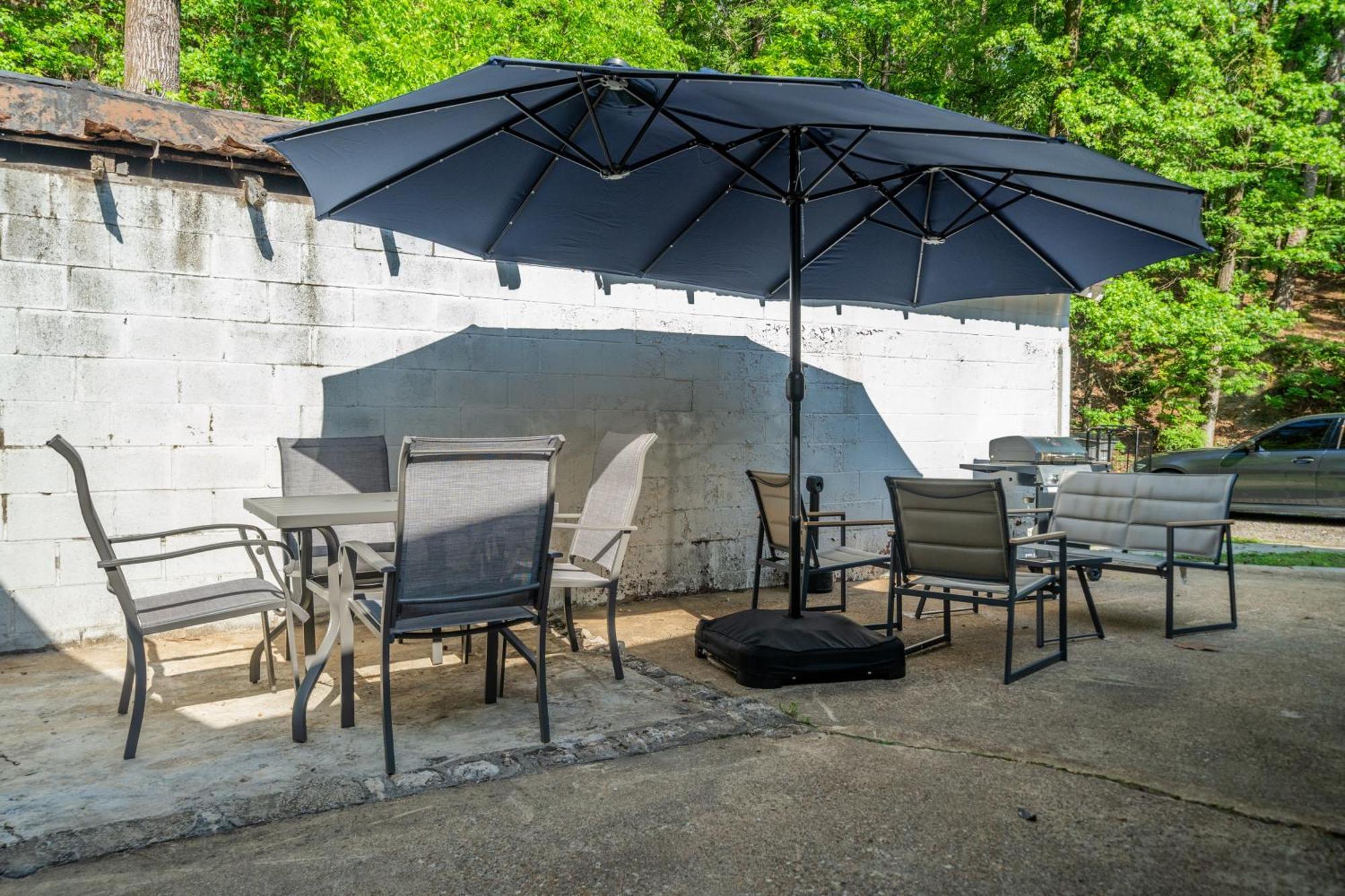 Cedar Blossom Bungalow Is A Cozy Getaway With A 5 Minute Walk To Downtown! Гот-Спрінґс Екстер'єр фото
